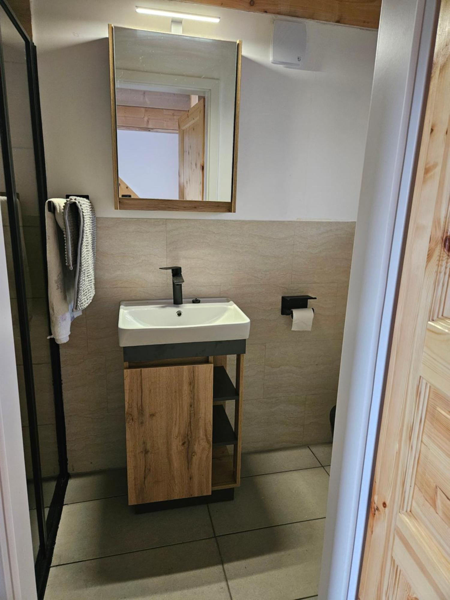 Unterkunft , Ferienwohnung Auf Dem Land, Monteurswohnung คาเมนซ์ ภายนอก รูปภาพ